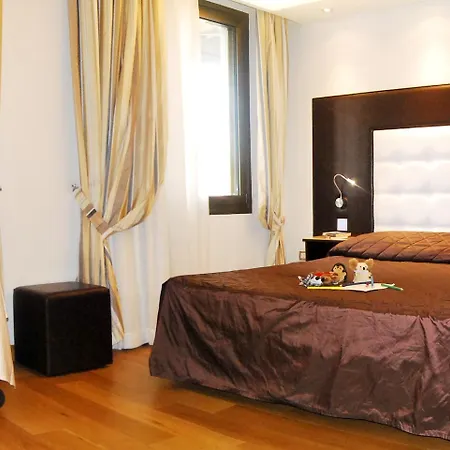 Hotell Royal 4*